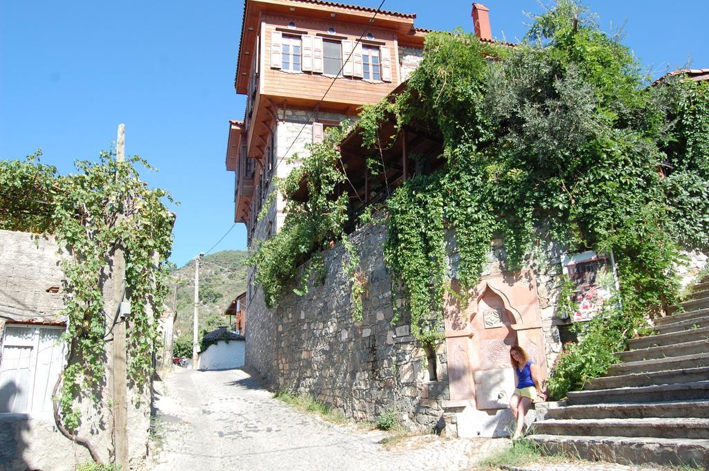 Altin Cesmeli Konak Hotel Altınoluk Kültér fotó